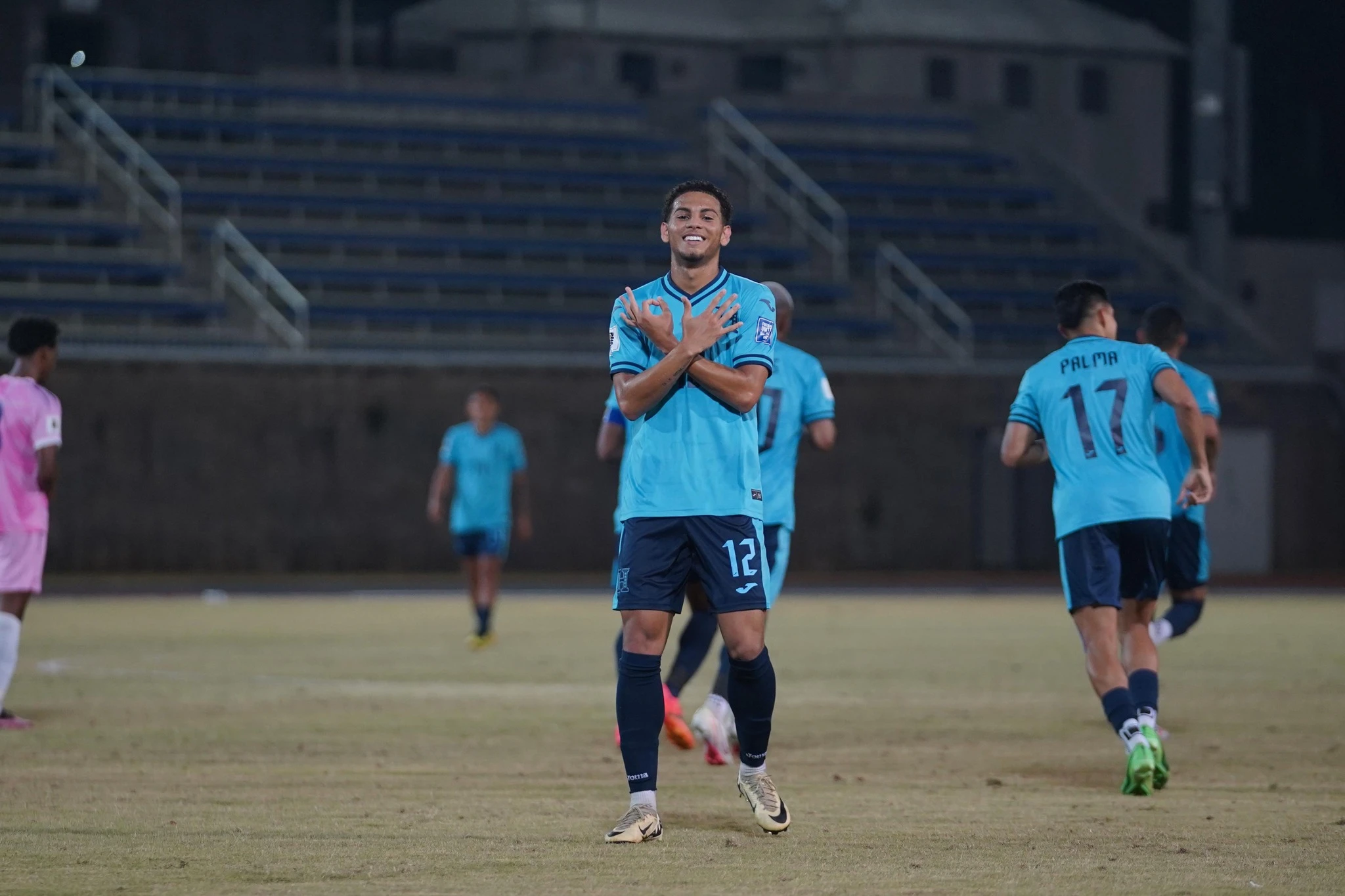 David Ruiz Celebra el segundo gol hondureño