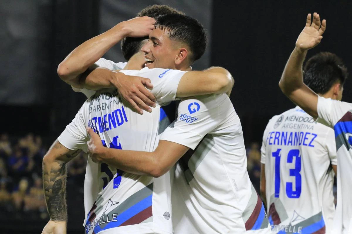 Agustín Auzmendi suma dos goles en la Copa Sudamericana.
