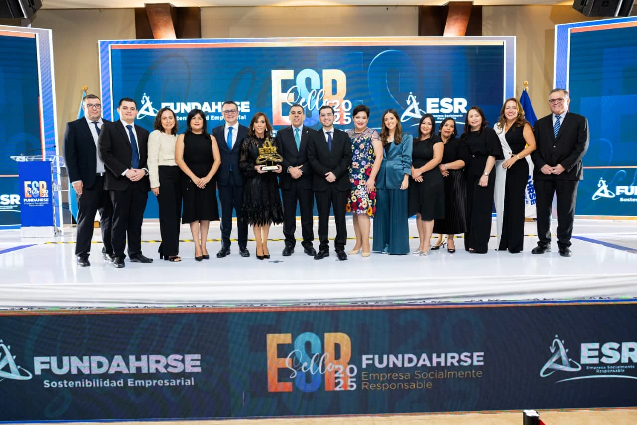 FUNDAHRSE entrega reconocimiento SELLO FUNDAHRSE de empresa socielmente responsable a cuatro empresas hondureñas